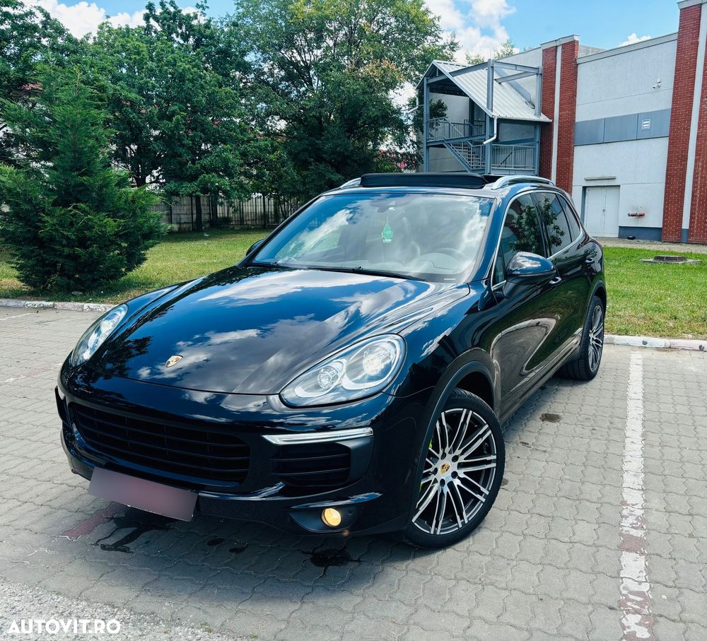 Porsche Cayenne - 1