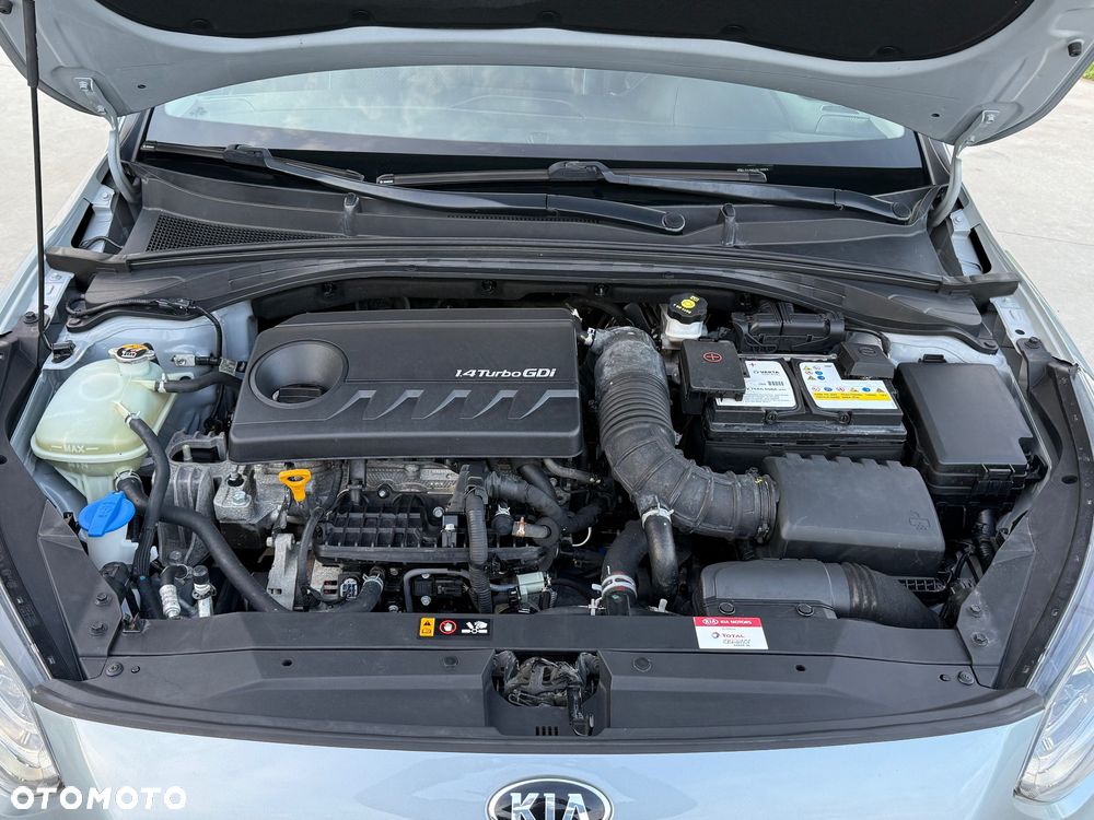 Kia Ceed 1.4 T-GDI DCT OPF Platinum Edition - 32