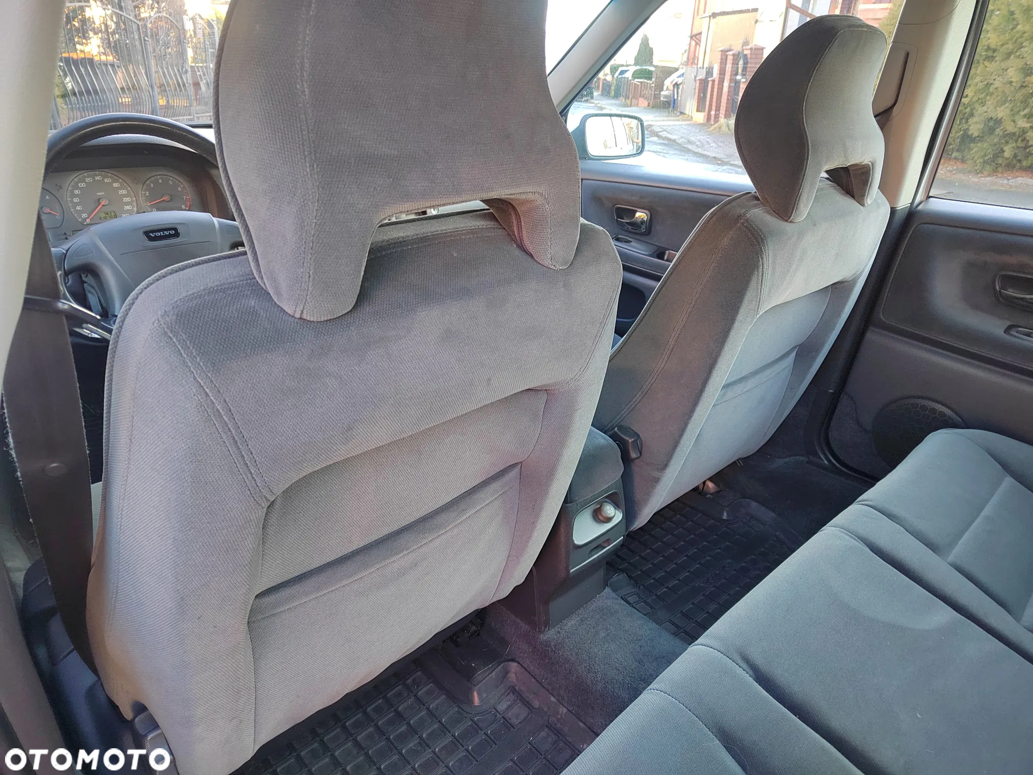 Volvo S70 2.4 - 16