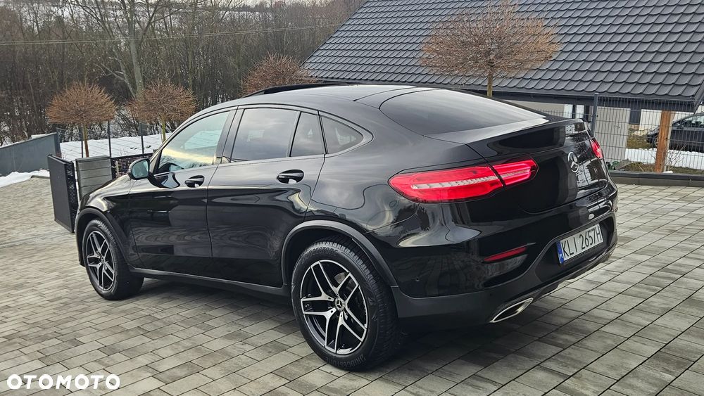 Mercedes-Benz GLC 250 4Matic 9G-TRONIC AMG Line - 6