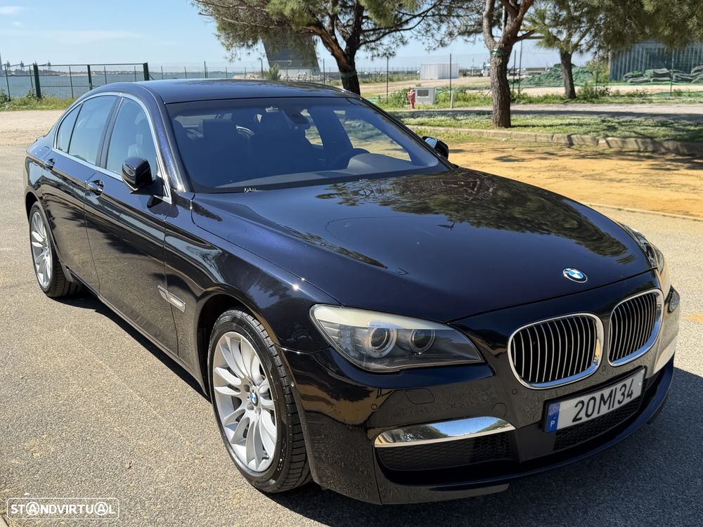 BMW 740 d Pack M - 44