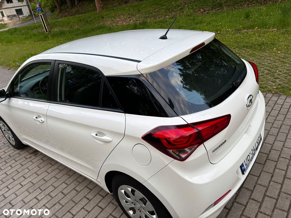 Hyundai i20 blue 1.2 Style - 4
