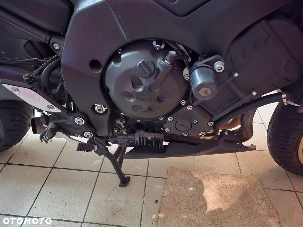 Yamaha FZ8 - 3