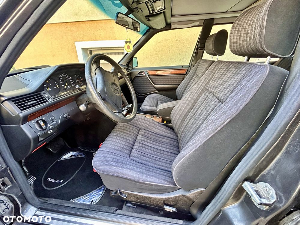 Mercedes-Benz W124 (1984-1993) - 8
