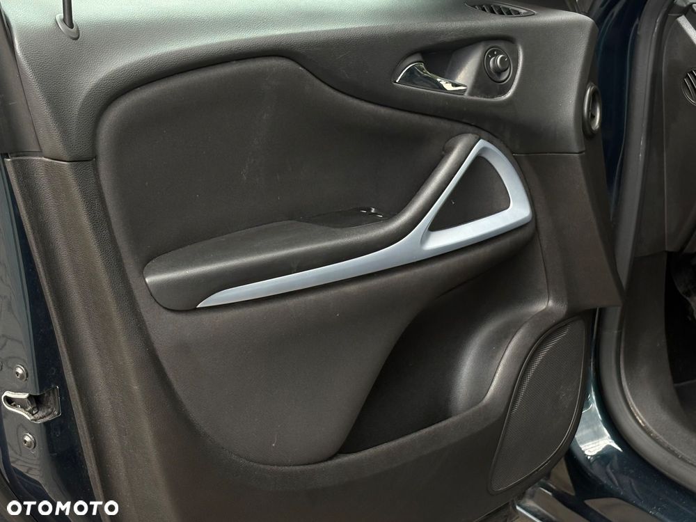 Opel Zafira - 24