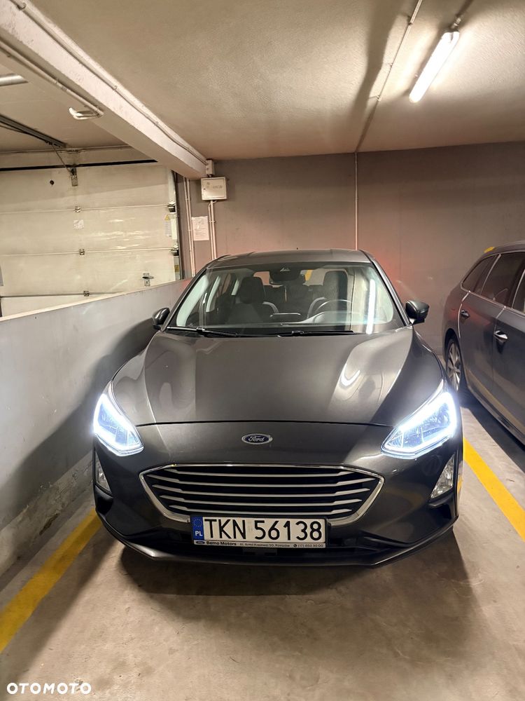 Ford Focus 1.0 EcoBoost Trend ASS - 11