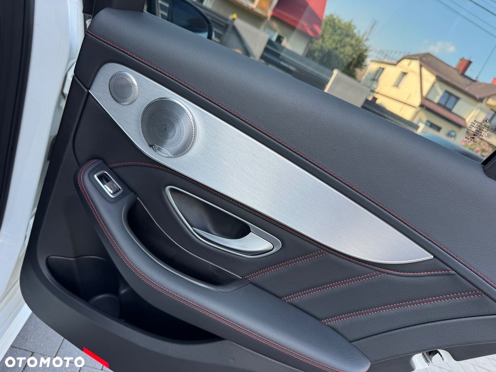 Mercedes-Benz Klasa C AMG 43 4Matic 9G-TRONIC - 27