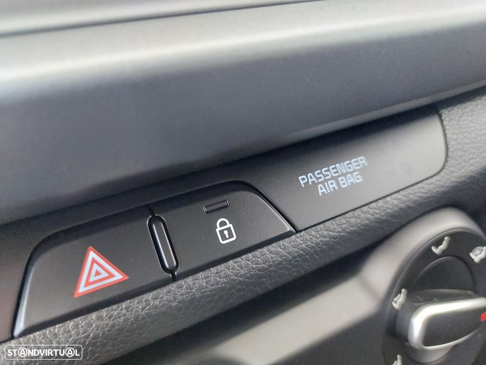 Kia Rio 1.2 CVVT Dynamic - 36