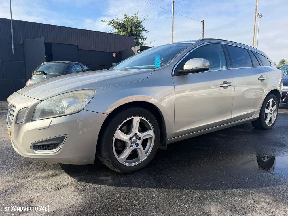Volvo V60 DRIVe Momentum - 7