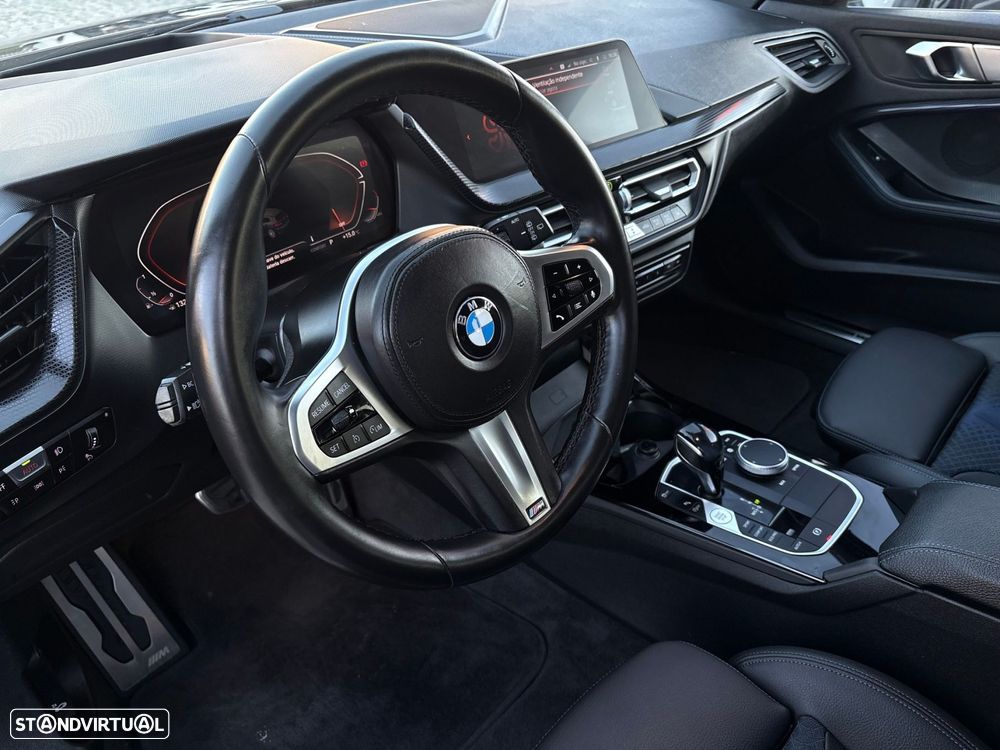 BMW 118 i Pack Desportivo M Auto - 18