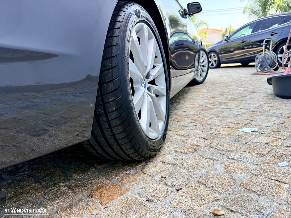 BMW 520 d Exclusive Auto 123g - 17