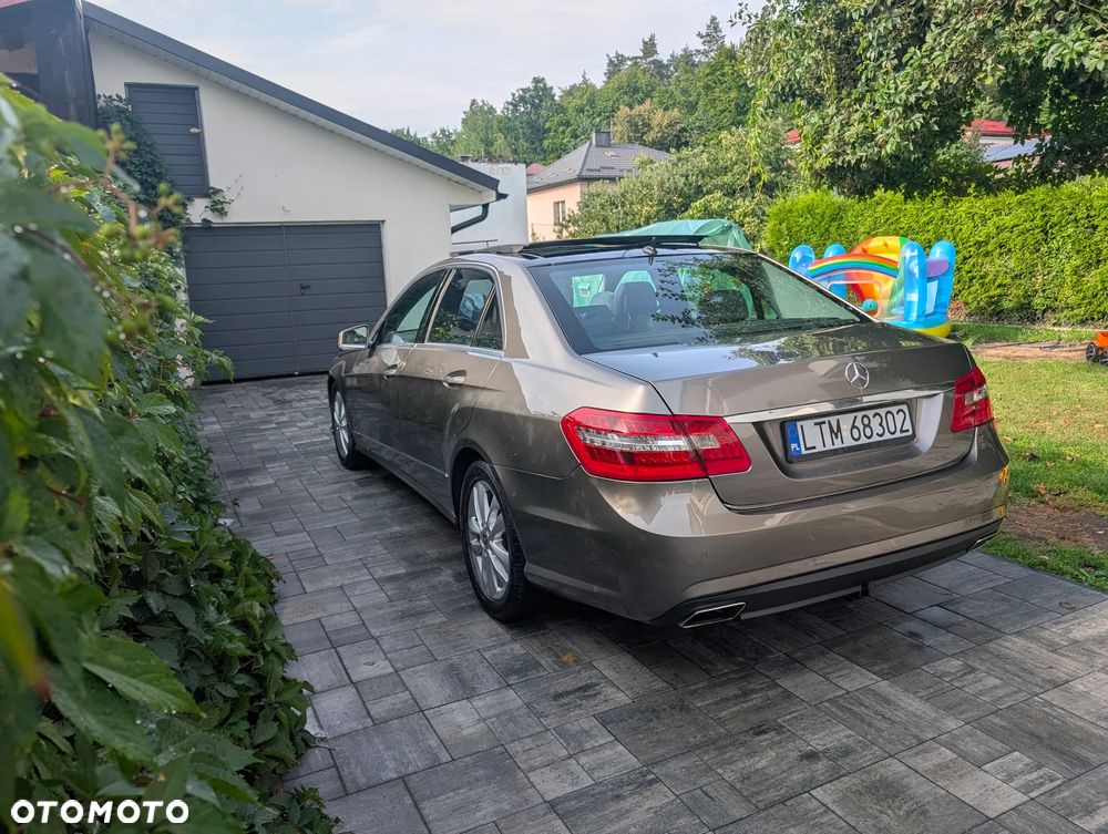 Mercedes-Benz Klasa E 220 CDI BlueEff Avantgarde - 8