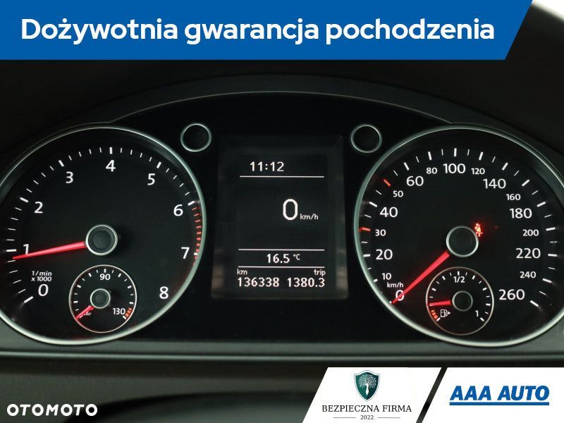 Volkswagen Passat - 10