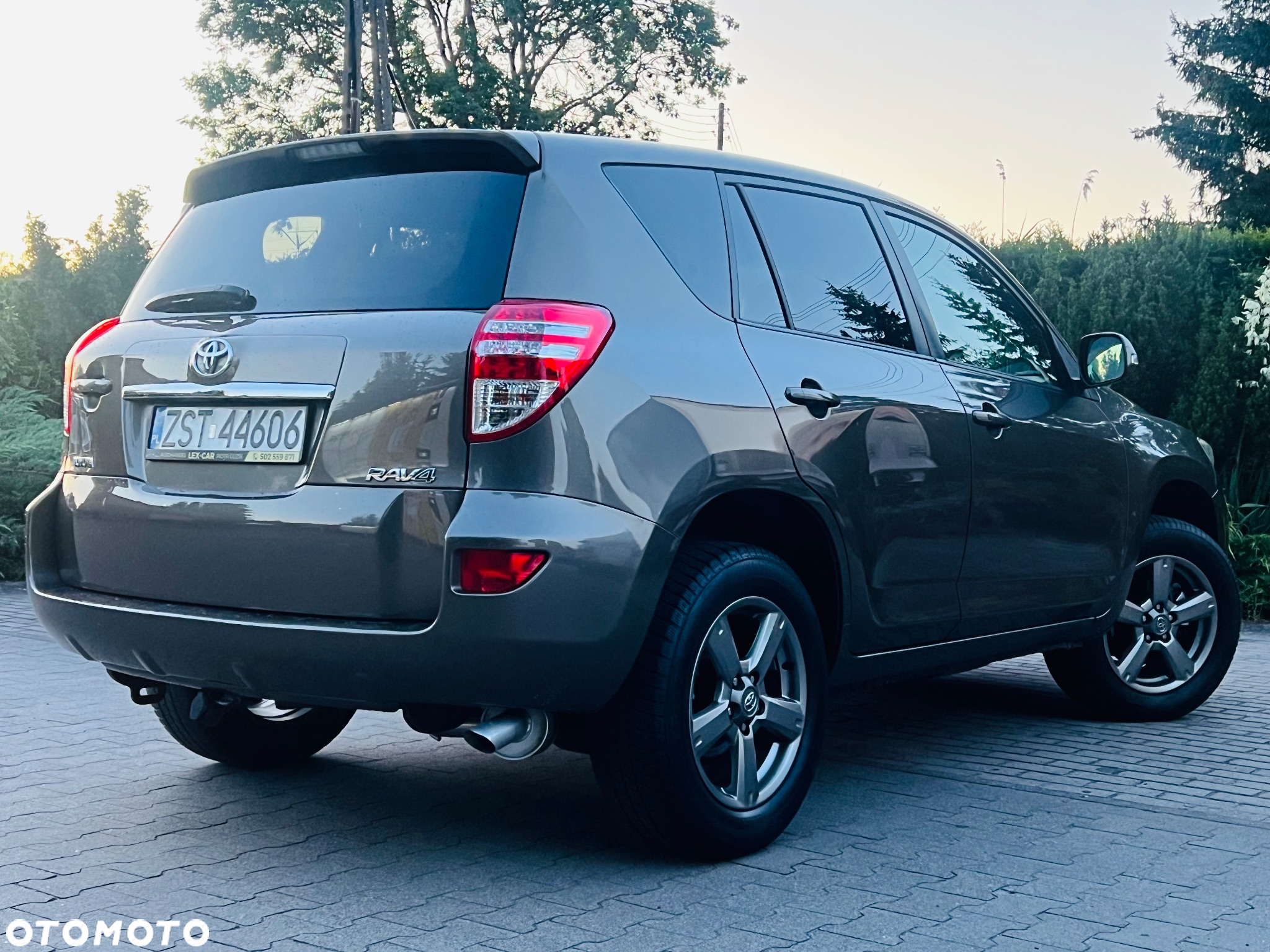 Toyota RAV4 2.0 VVT-i Premium - 3
