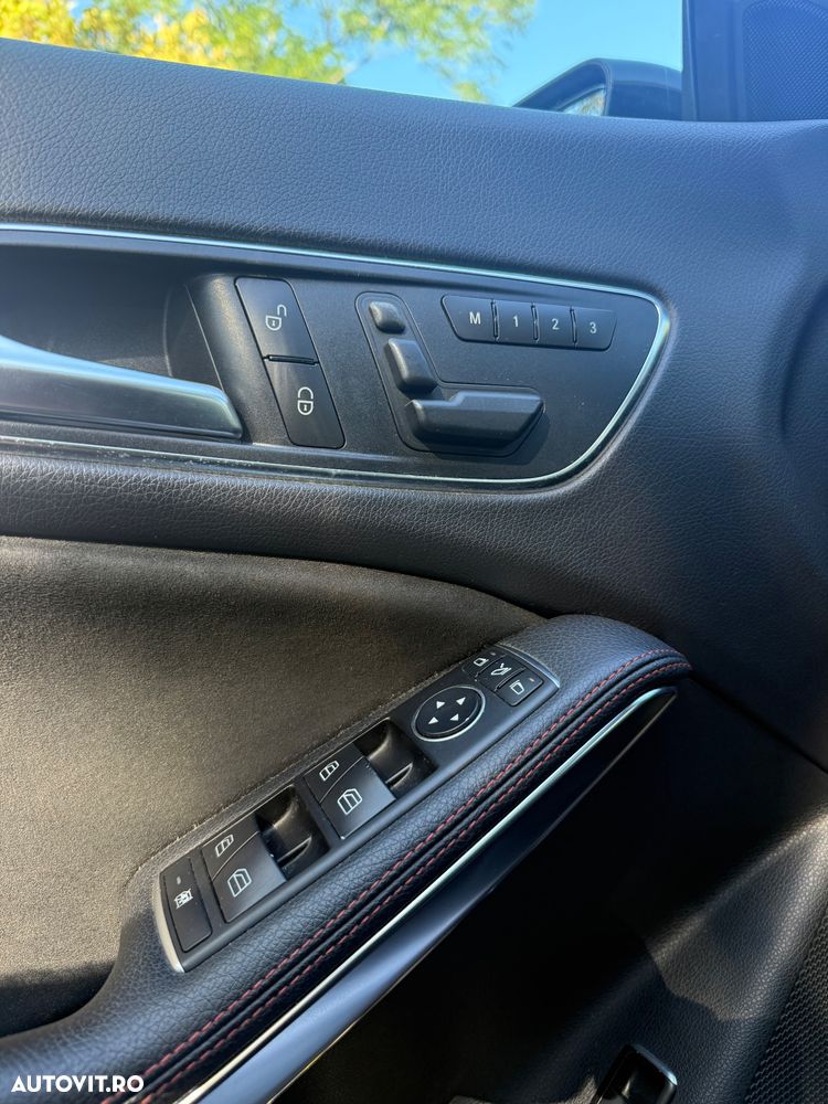 Mercedes-Benz CLA 220 CDI 7G-DCT AMG Line - 10