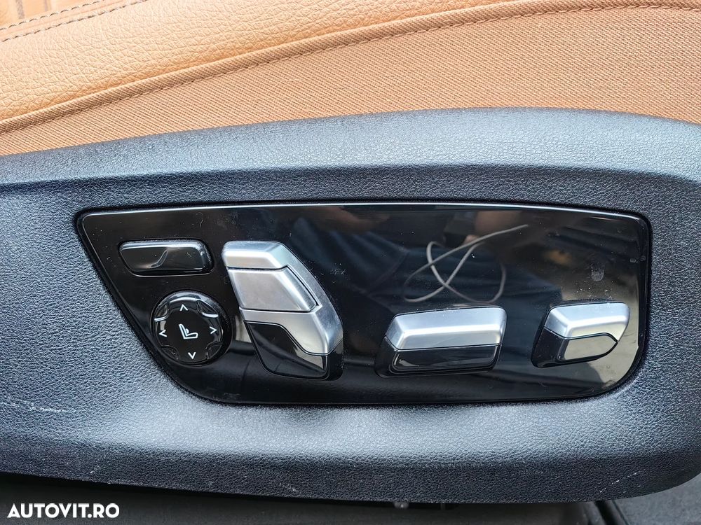 BMW Seria 5 530e Aut. Luxury Line - 24
