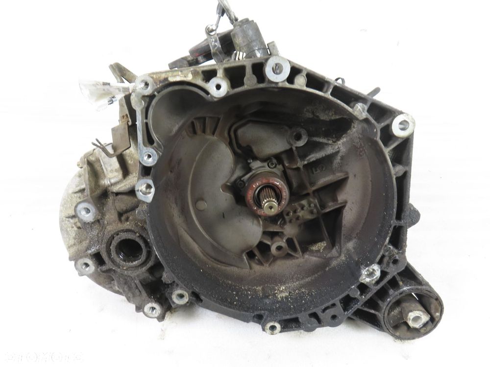 SKRZYNIA BIEGÓW OPEL ASTRA III H 1.9 CDTI M32 55186623 55194293 - 1