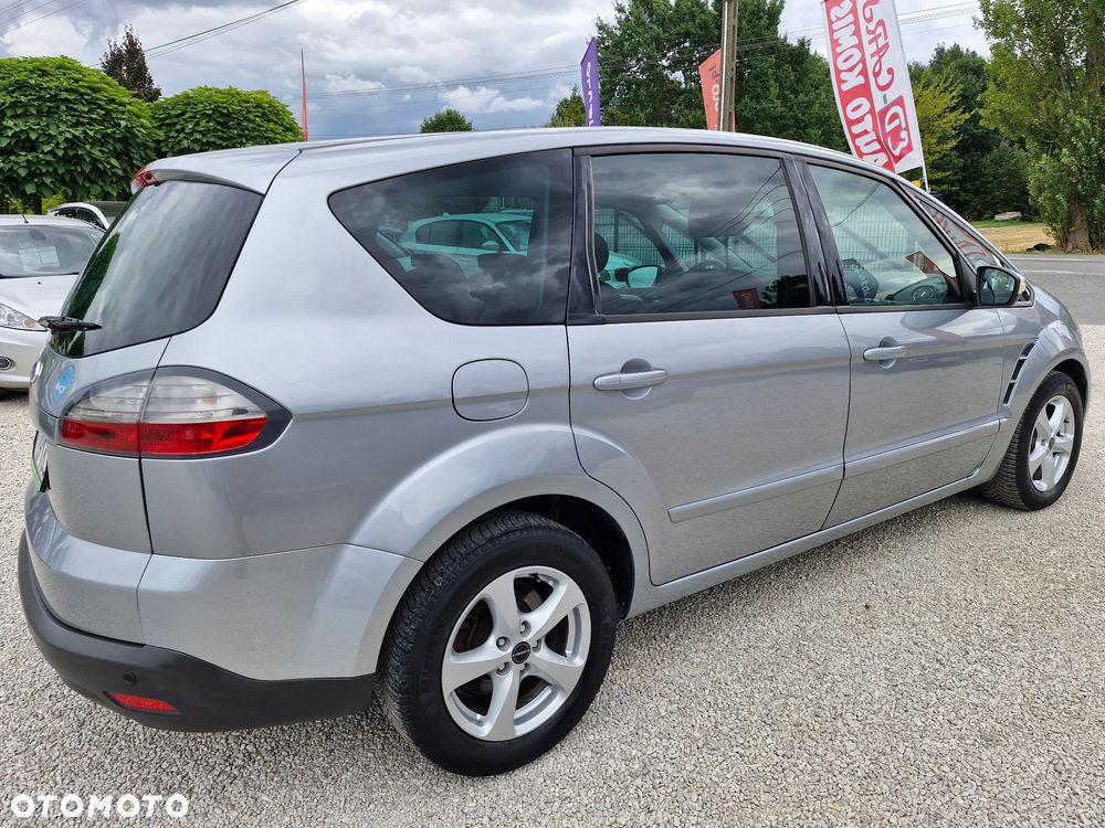 Ford S-Max - 10
