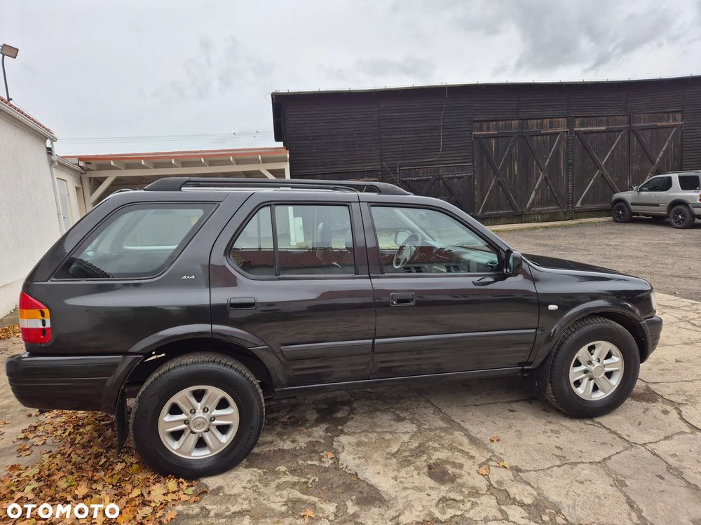 Opel Frontera 3.2 LTD - 12
