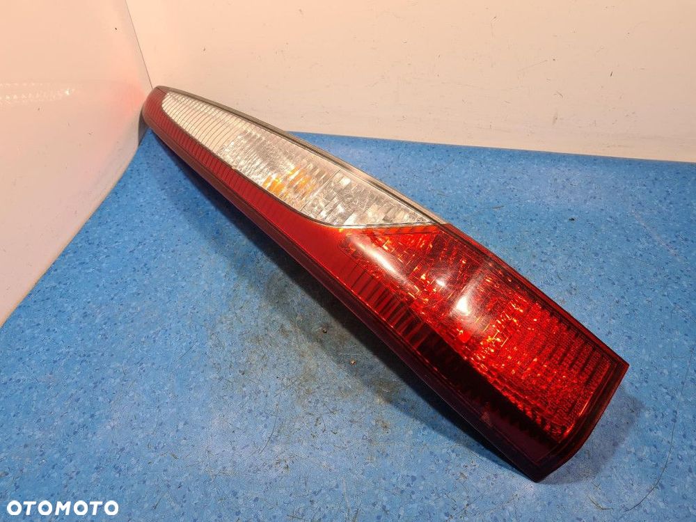 MITSUBISHI LANCER VII KOMBI LAMPA TYŁ LEWA ZEWNĘTRZNA - 2