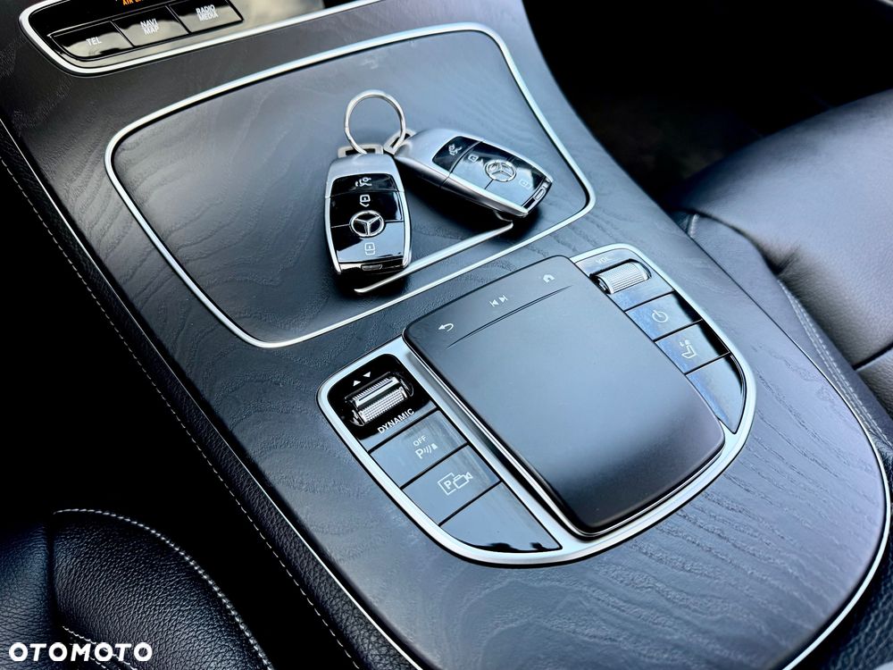 Mercedes-Benz Klasa E 300 de 9G-TRONIC Avantgarde - 36