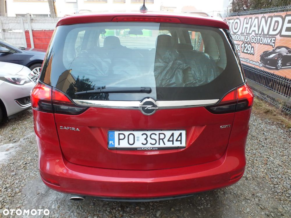 Opel Zafira - 10