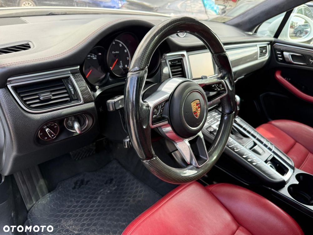 Porsche Macan Turbo PDK - 15