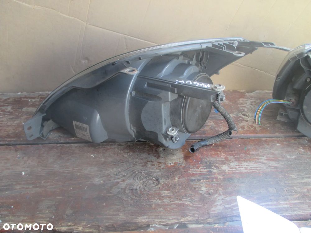 Lampa Fiesta MK6 lift AL Europa - 9