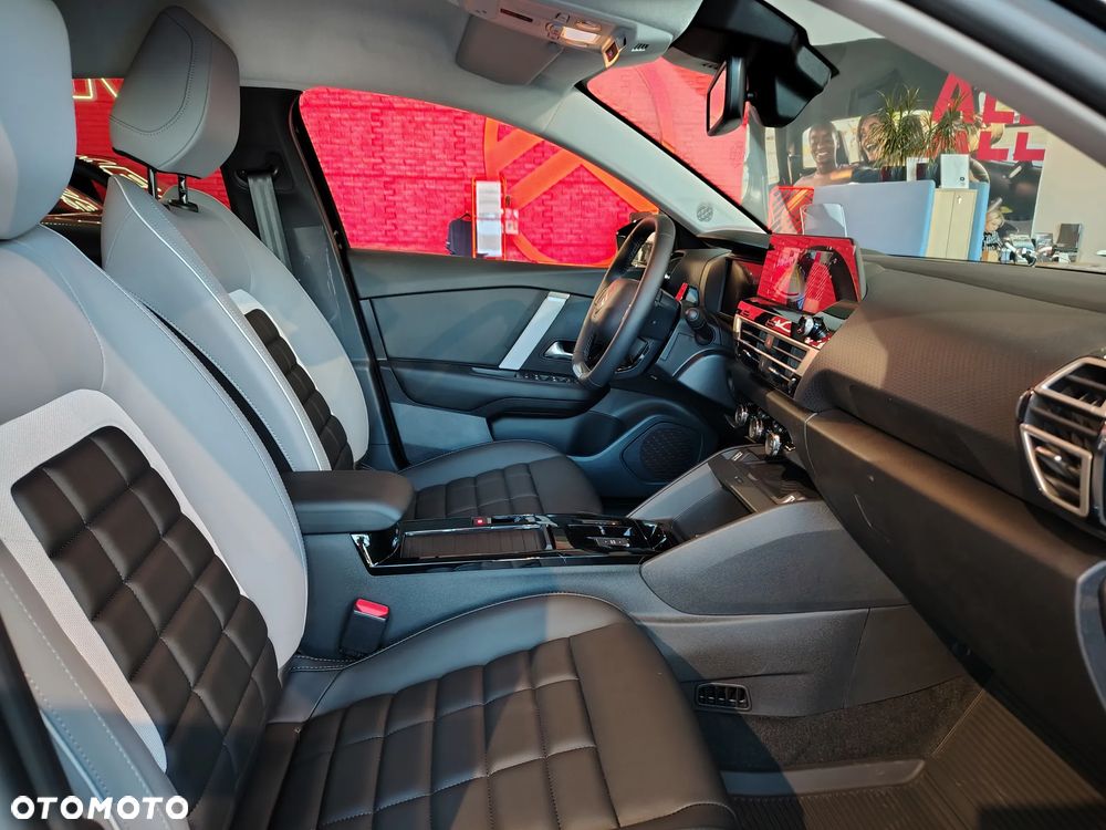 Citroën C4 1.2 mHEV Max eDCT6 - 23