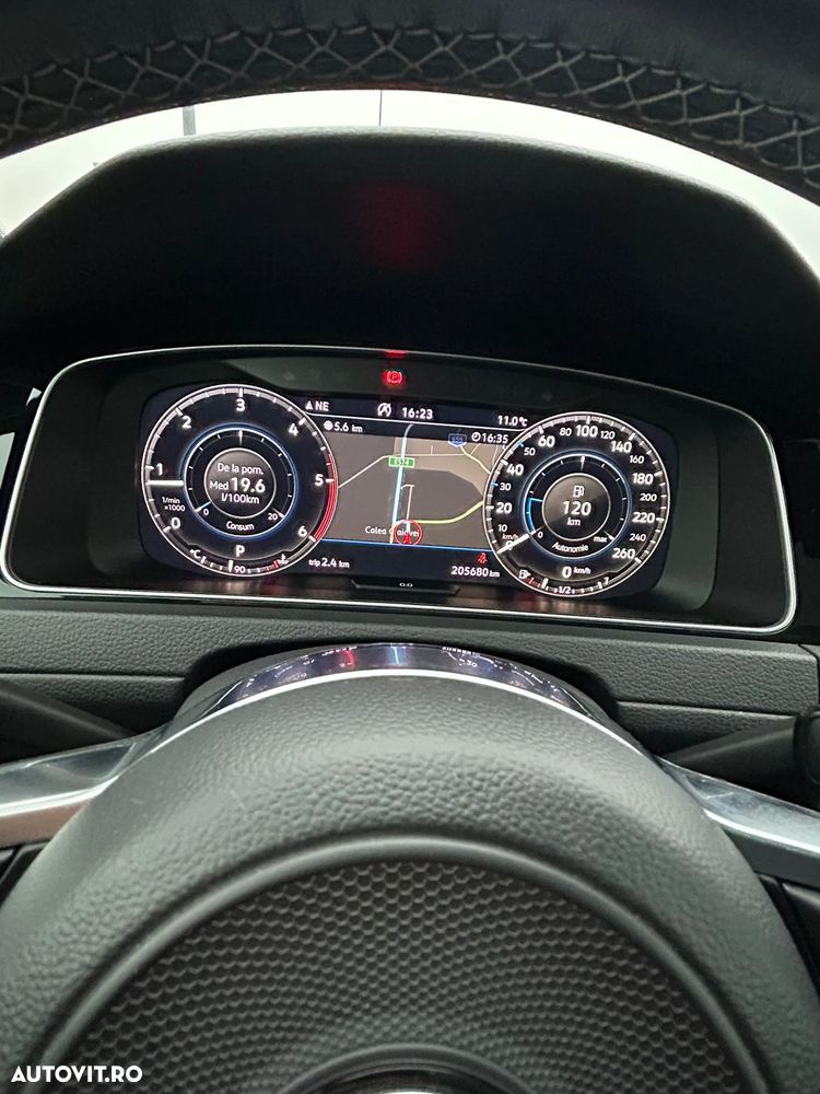 Volkswagen Golf 2.0 TDI 150CP DSG R-Line - 36
