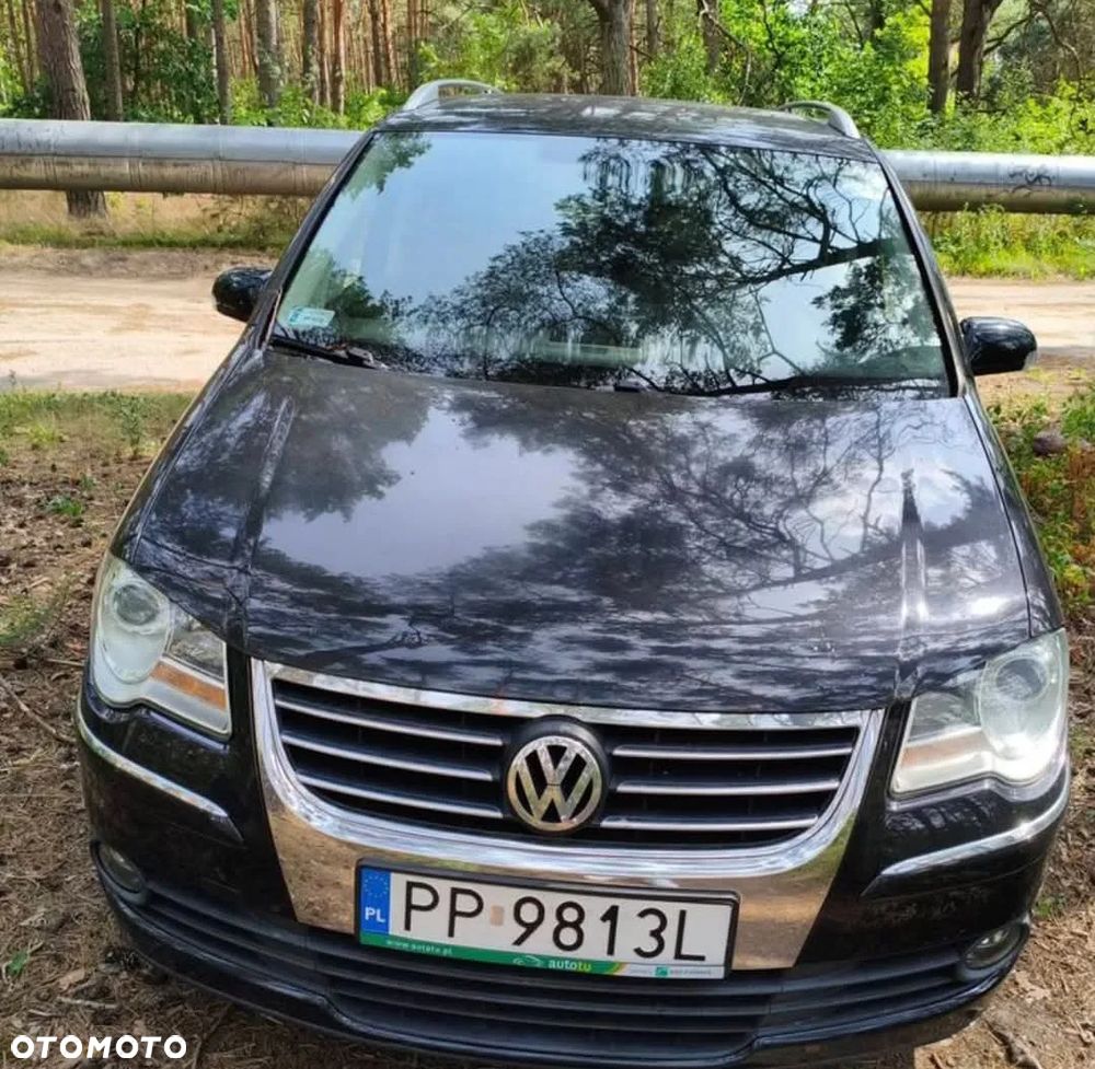 Volkswagen Touran 1.4 TSI Highline DSG - 2