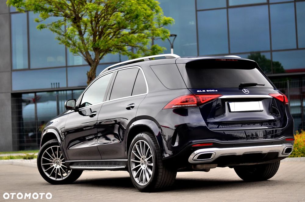 Mercedes-Benz GLE 300 d 4Matic 9G-TRONIC AMG Line - 12