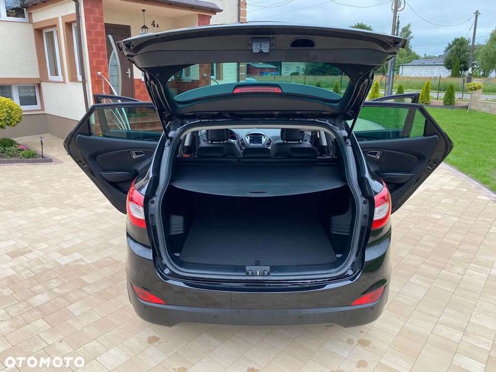Hyundai ix35 1.6 2WD Fifa World Cup Edition - 19