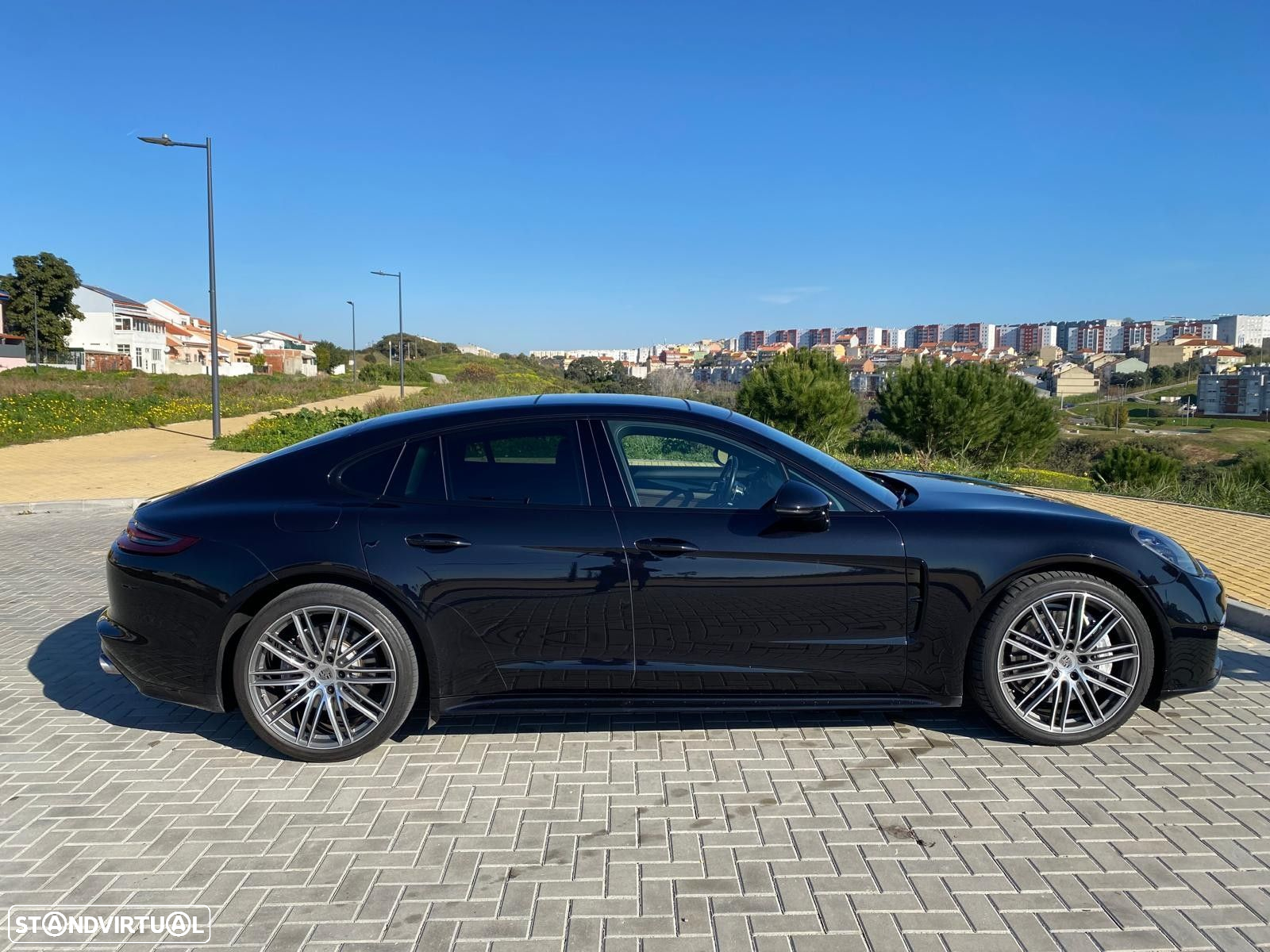 Porsche Panamera 4 E-Hybrid Platinum Edition - 5