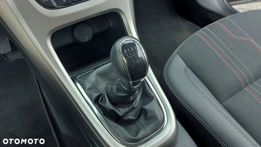 Opel Astra 1.4 Turbo 150 Jahre - 22