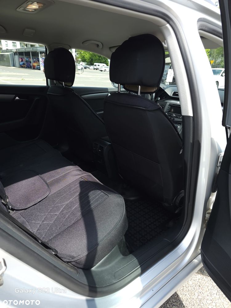 Volkswagen Passat 2.0 TDI Comfortline DSG - 14