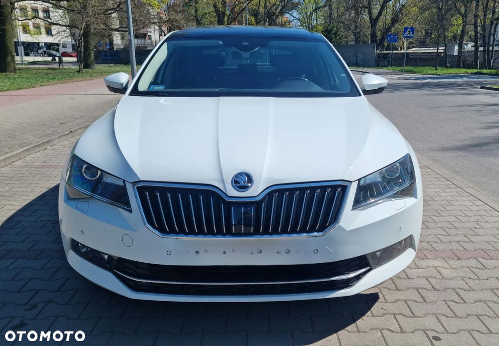 Skoda Superb 2.0 TDI Style - 1