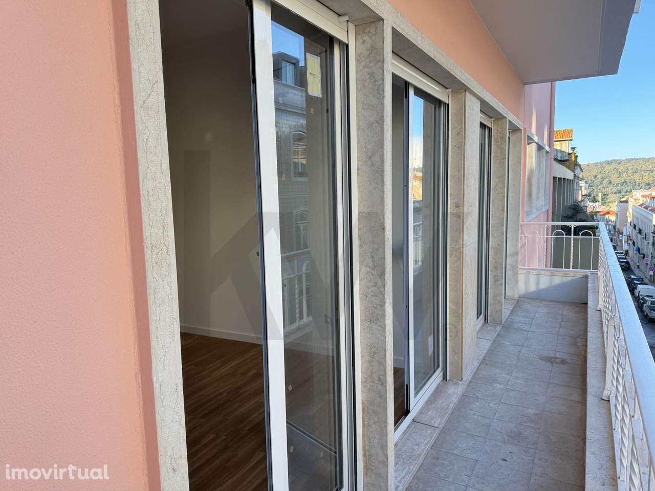 Apartamento T4 na Rua Ferreira Borges - Grande imagem: 4/30