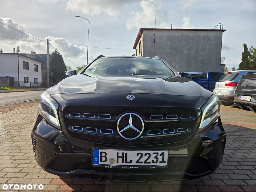 Mercedes-Benz GLA - 6