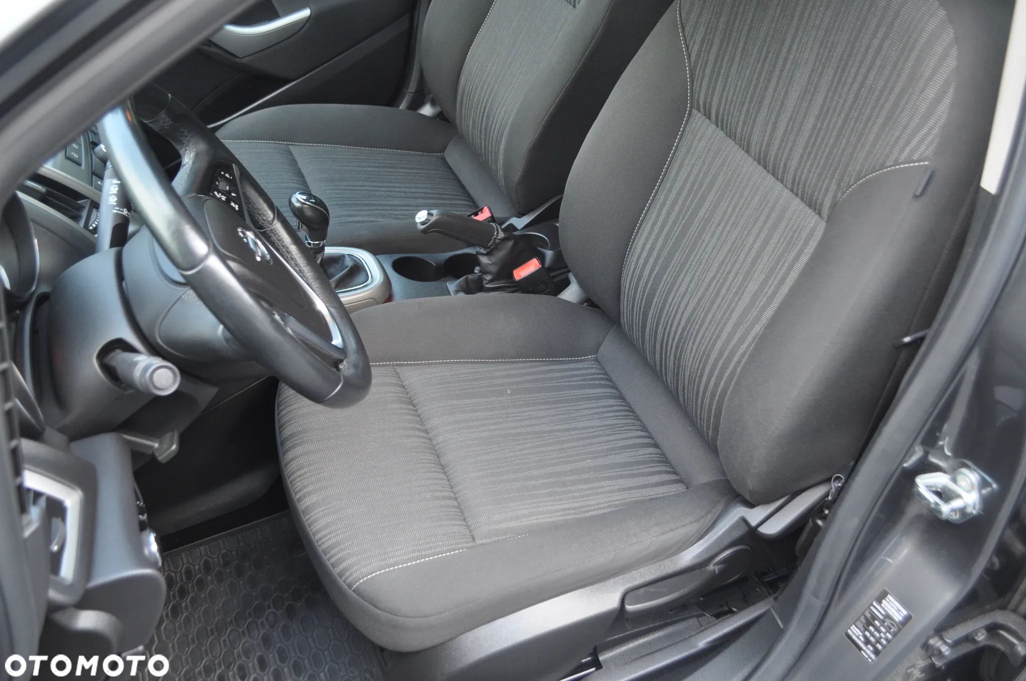Opel Astra 1.4 Turbo Cosmo - 18