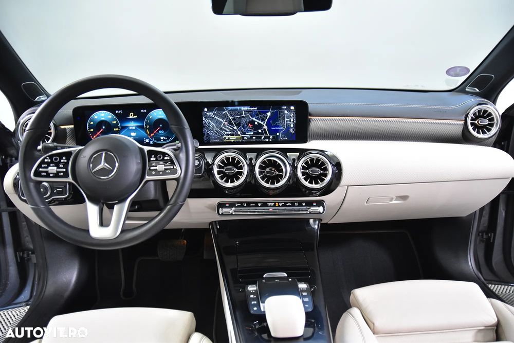 Mercedes-Benz A 250 e 8G-DCT - 9