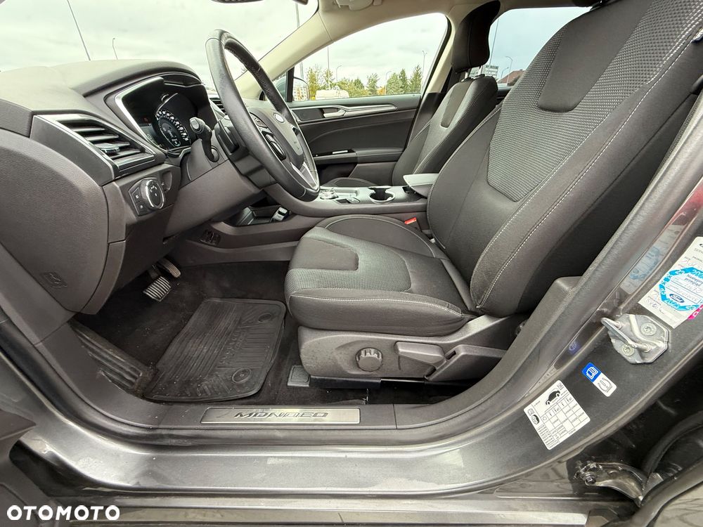 Ford Mondeo 2.0 EcoBlue Titanium - 22