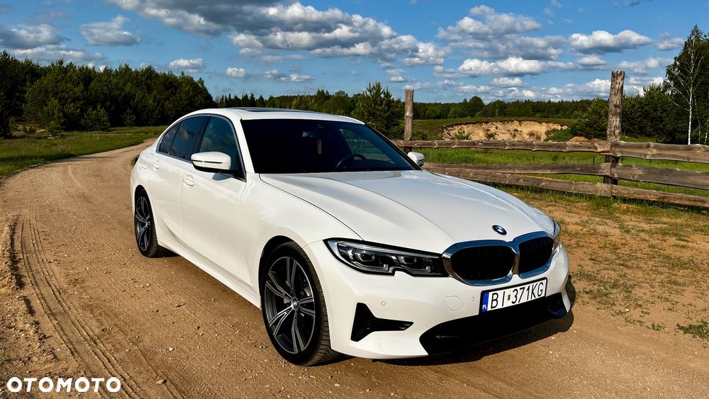 BMW Seria 3 330i - 27