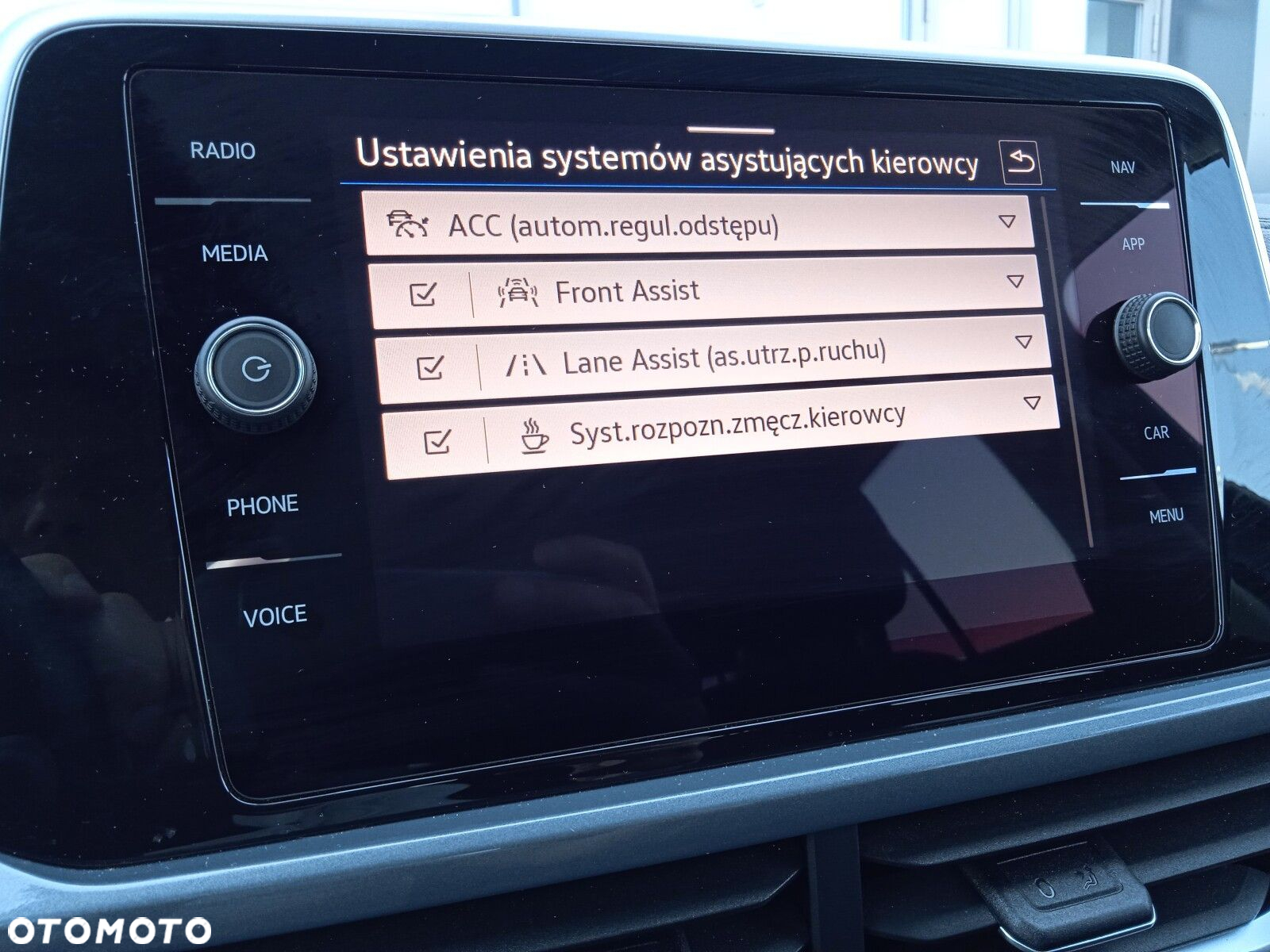 Volkswagen T-Roc 1.5 TSI Style DSG - 29