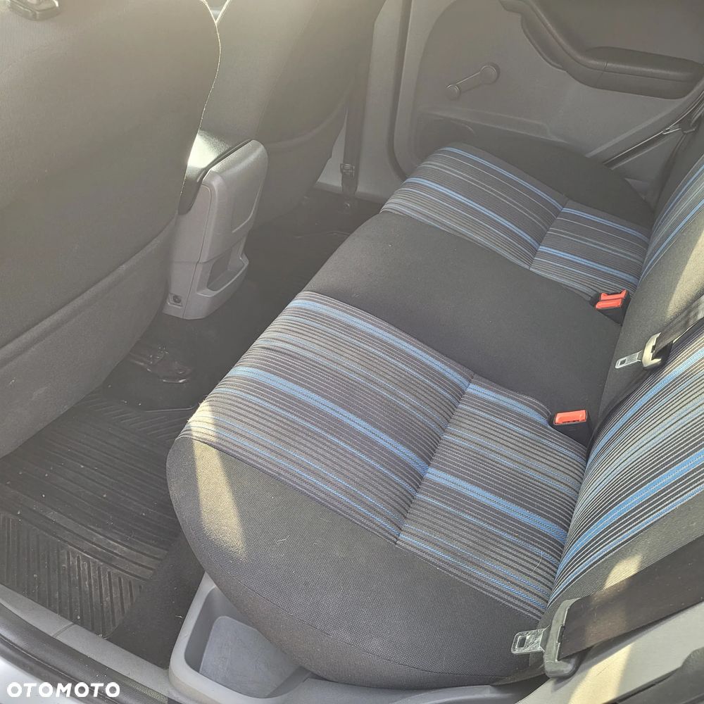 Ford Focus 1.6 TDCi DPF Trend - 14