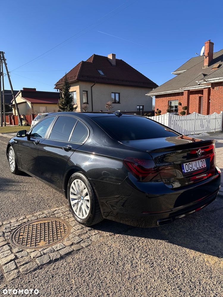 BMW Seria 7 740d xDrive - 6