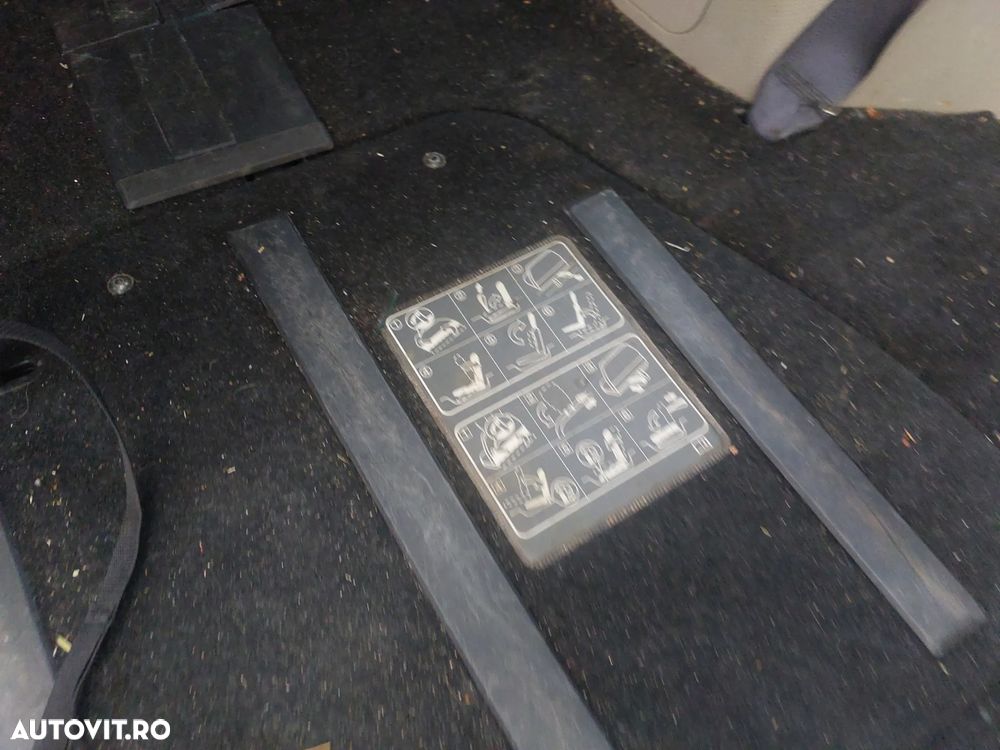 Mitsubishi Outlander 2.2 DI-D 4WD TC-SST Intense+ A05 - 12