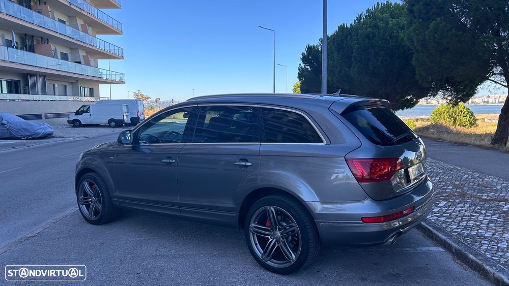 Audi Q7 3.0 V6 TDi quattro S-line Tiptronic - 4