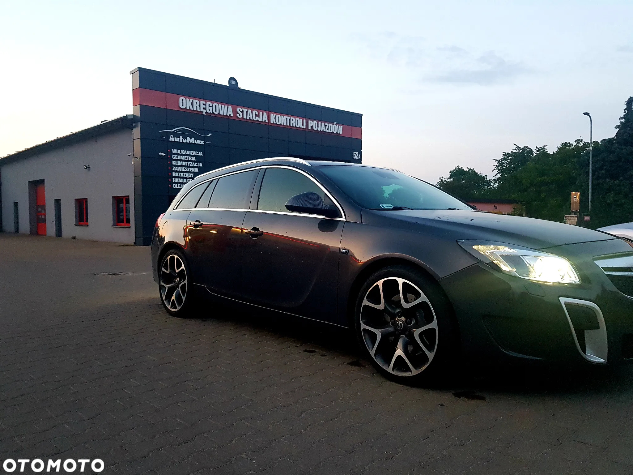 Opel Insignia 2.8 V6 Turbo Sports Tourer 4x4 Automatik OPC - 3