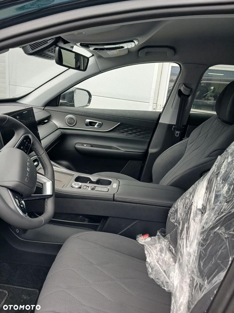 Chery Tiggo 8 1.6 T-GDI Comfort DCT - 4